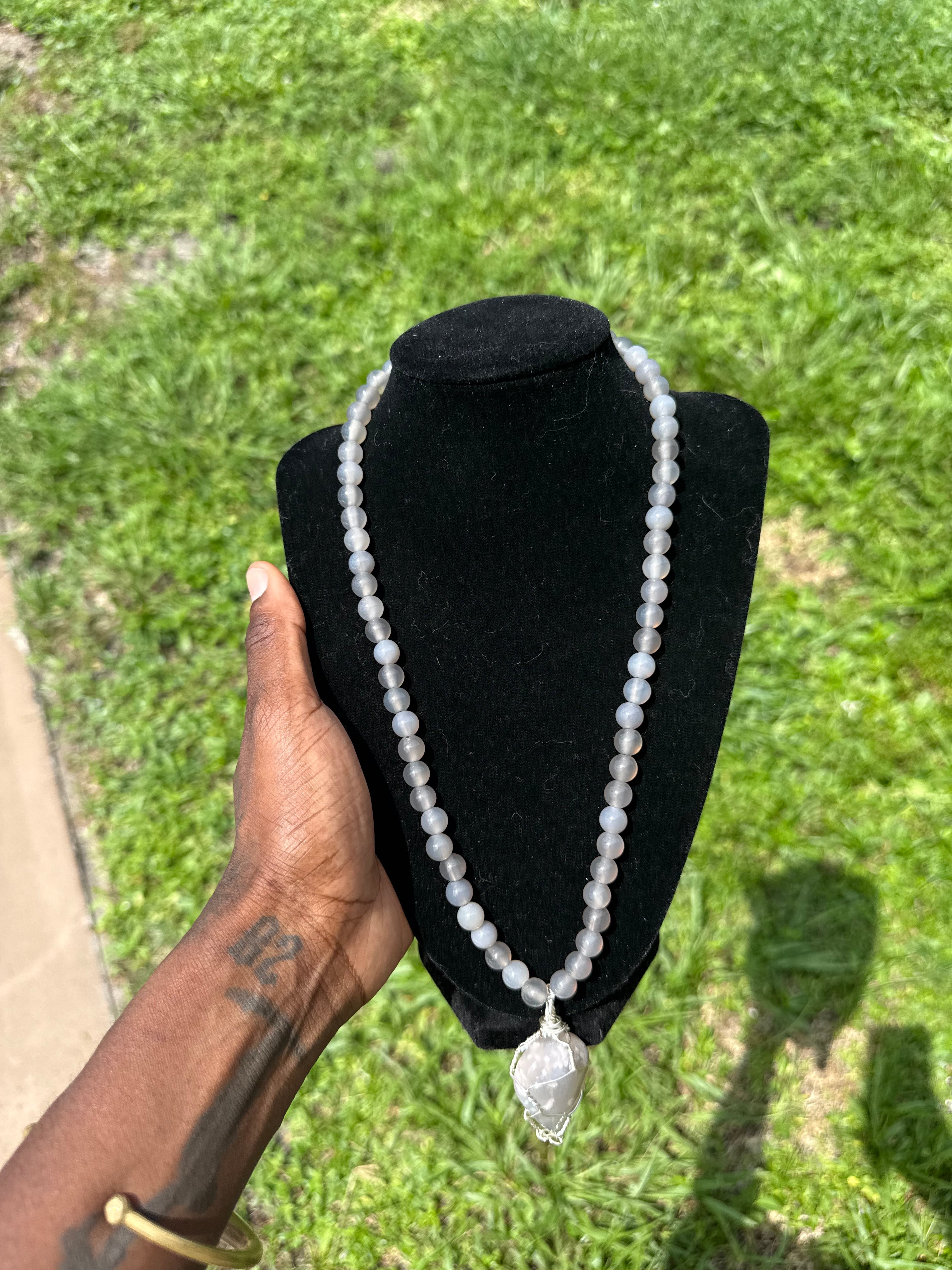 🌌 Celestial Shield Necklace (Labradorite • Agate)